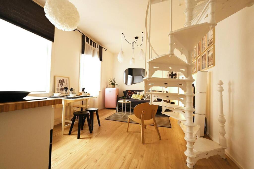 Apartament Stylish Duplex In The Heart Of Brussels Centre Zewnętrze zdjęcie